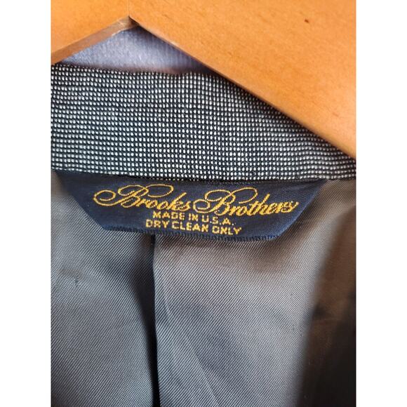 Brooks Brothers Men's 100% Wool Suit Jacket. Gray. Size 45 L - Picture 4 of 4